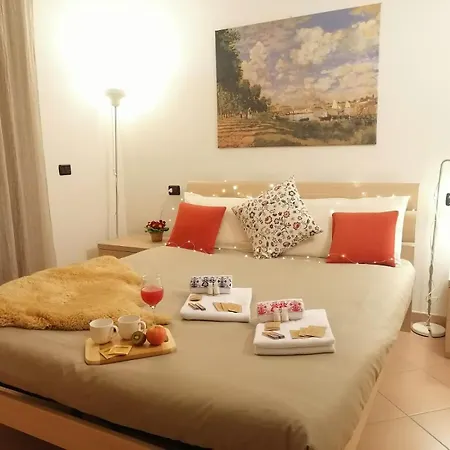 Con Terrazza E Giardino In Val D'intelvi 아파트